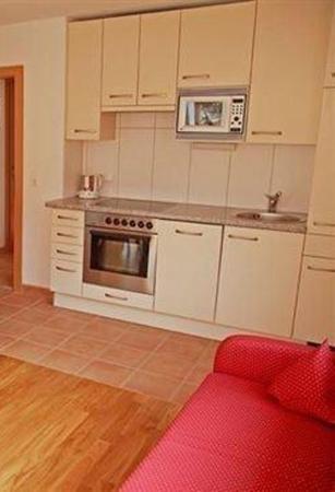 Strobl Aparthotel 3*